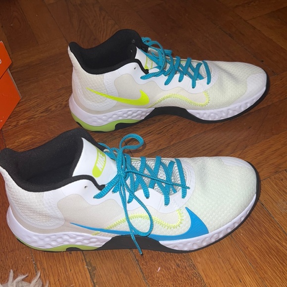Nike WORN ONCE  Men’s size 11 Nike Renew Elevate. White light blue fury black - Picture 1 of 8
